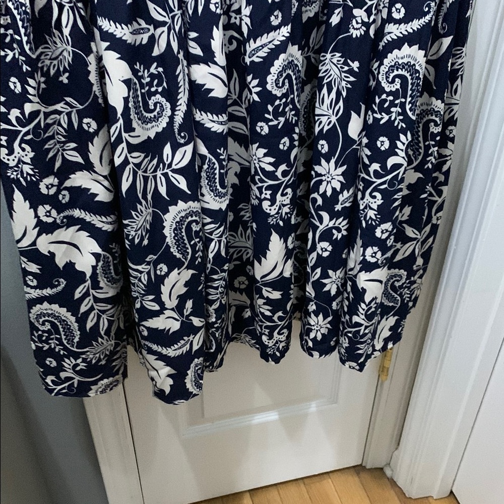 Rusttydustty Elegant Navy and Cream Floral Dress - Picture 7 of 8